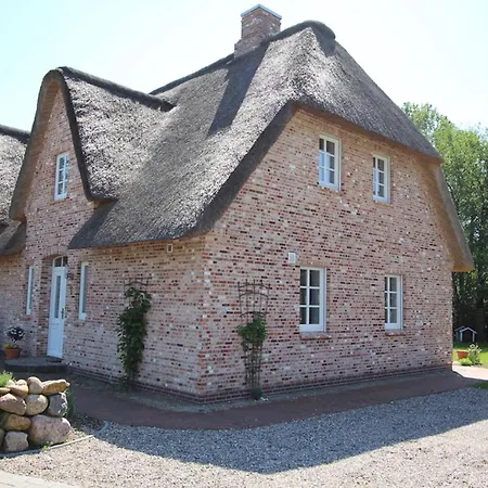 Reetdachhaus Wattenmeer Reetdachhaus Wattenmeer Tatil Evi *